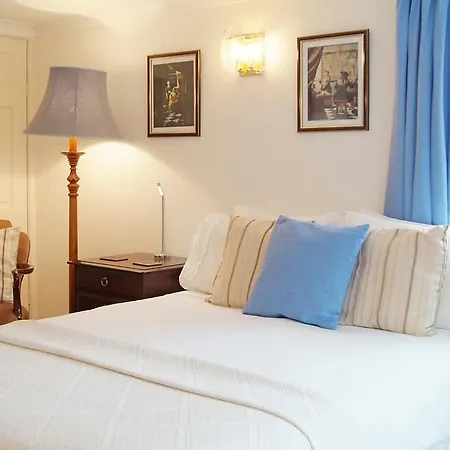 Bed and Breakfast The George 4*
